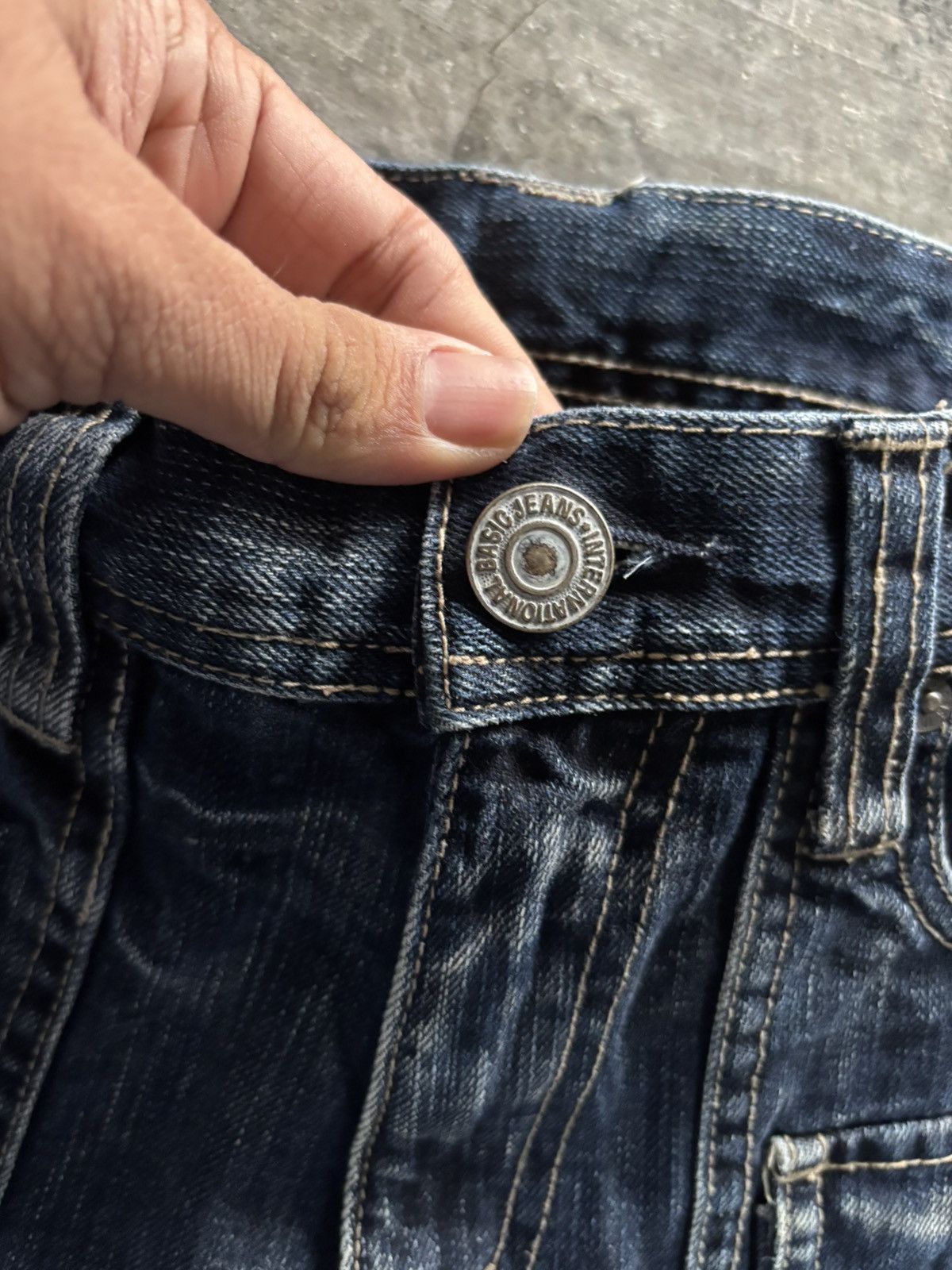 Hysteric Glamour FLARE EDGE RUPERT DISTRESSED JAPANESE DENIM MULTIPOCKET Size US 29 - 3 Thumbnail
