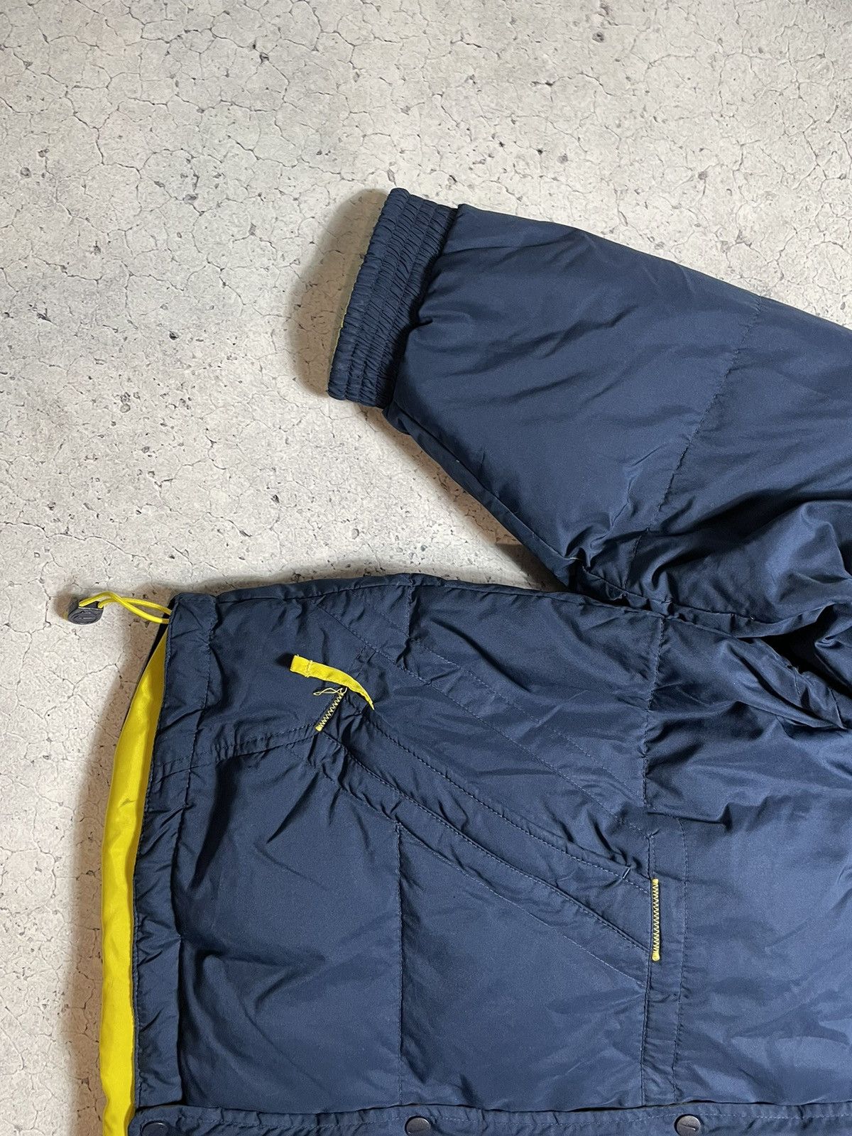 Nike Crazy Vintage 90's Nike Down Puffer Jacket Big Swoosh Drill Size US XL / EU 56 / 4 - 4 Thumbnail