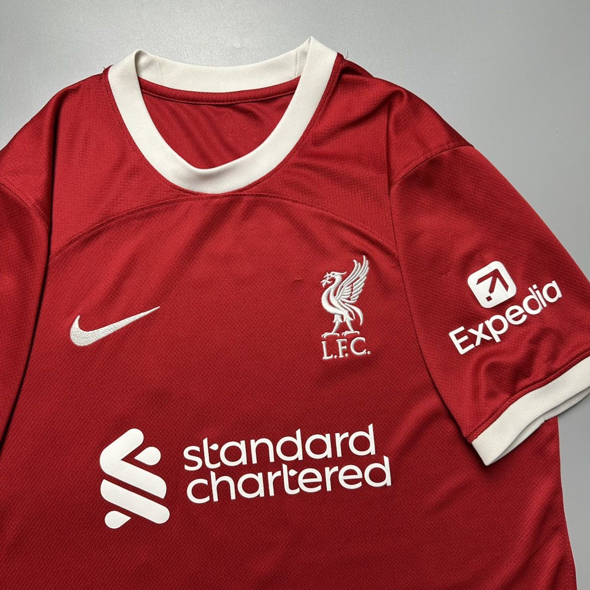 Nike LIVERPOOL NIKE 2023/2024 SOCCER HOME JERSEY #20 DIOGO JOTA Size US L / EU 52-54 / 3 - 4 Thumbnail