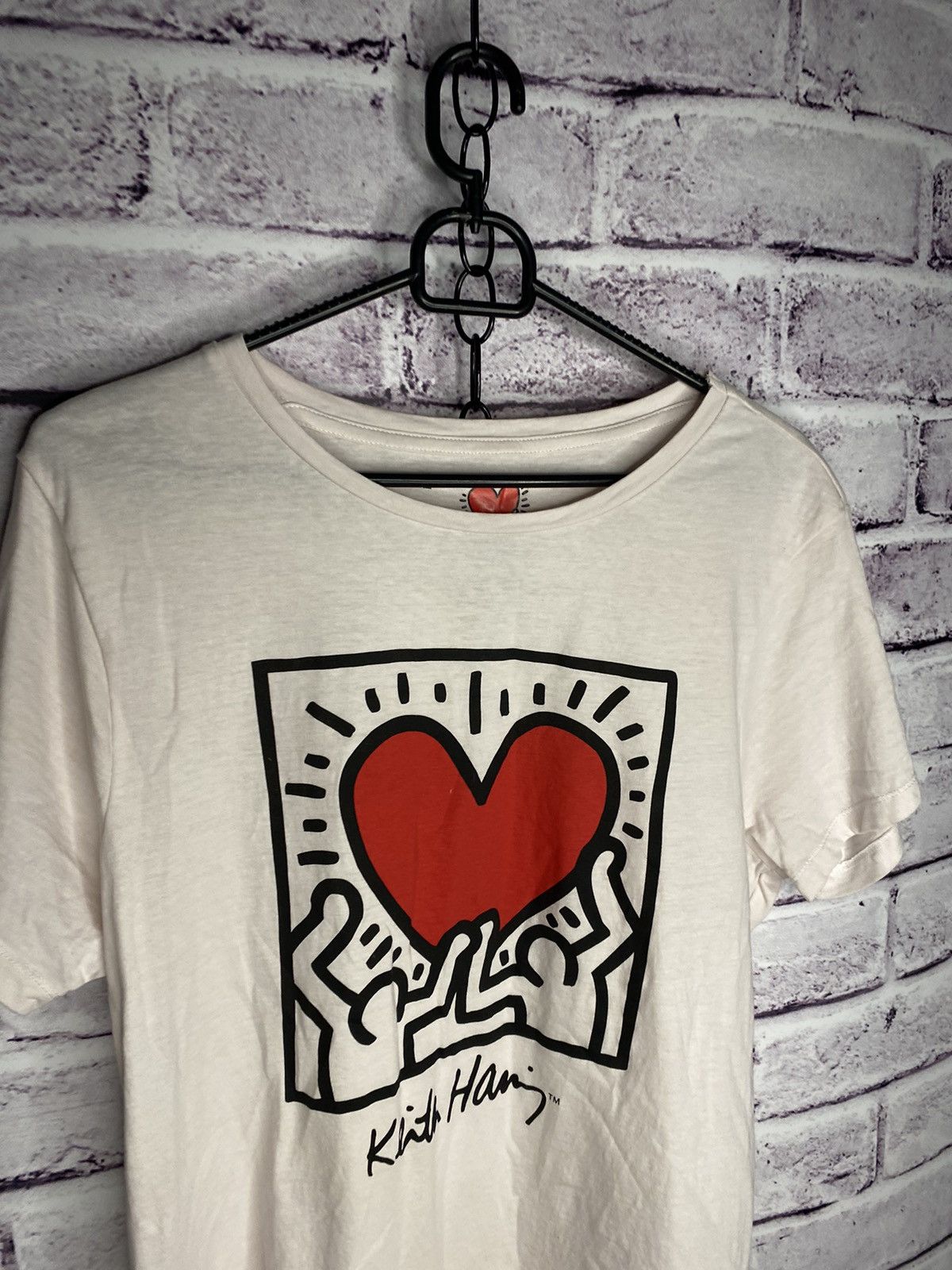 Keith Haring MENS Keith Haring 1st Exhibition UT Graphic T-Shirt Size US M / EU 48-50 / 2 - 2 Thumbnail