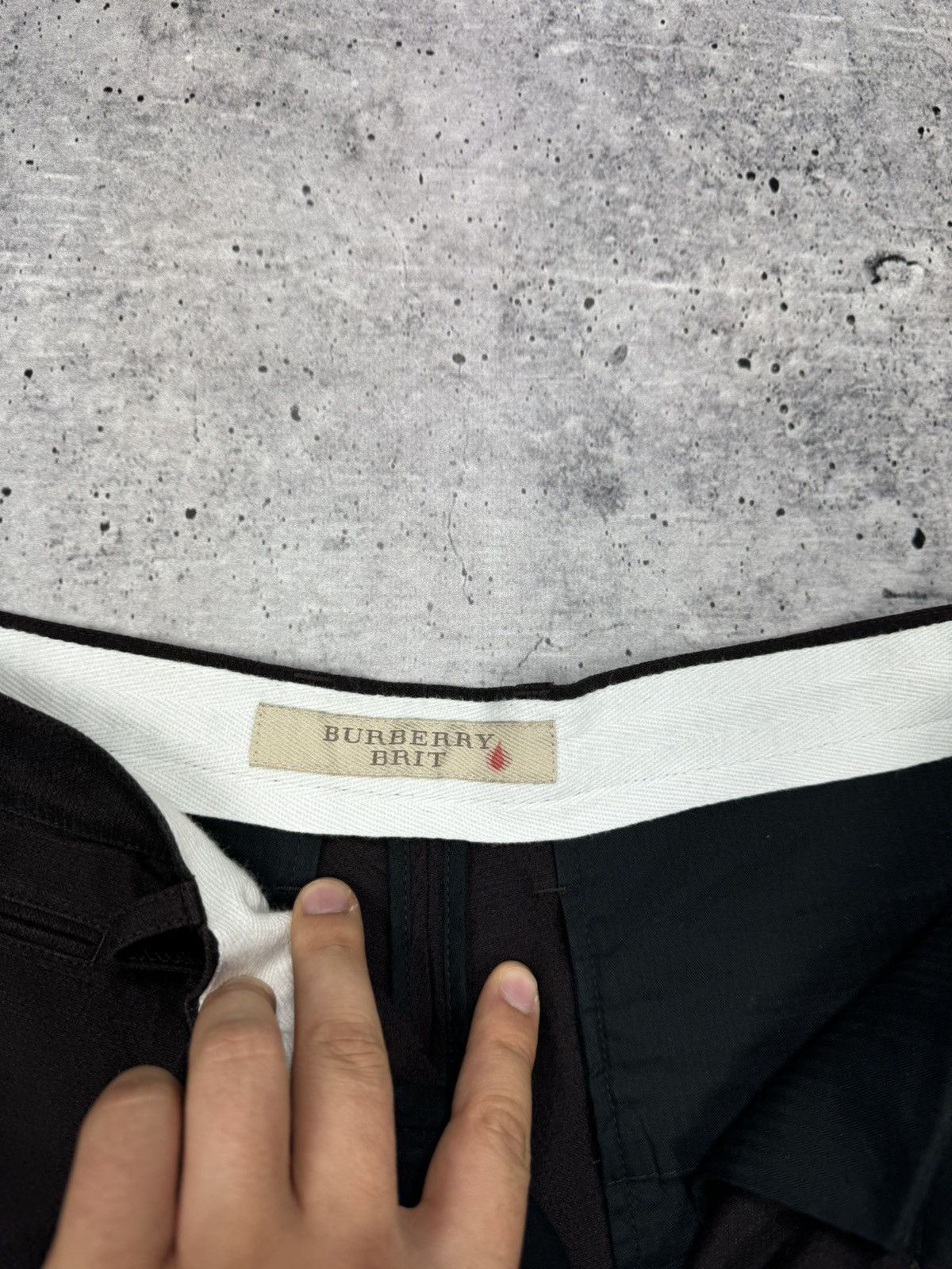 Burberry Vintage Burberry Brit Leather Pocket Tab Suit Pants Trousers Size US 32 / EU 48 - 13 Thumbnail