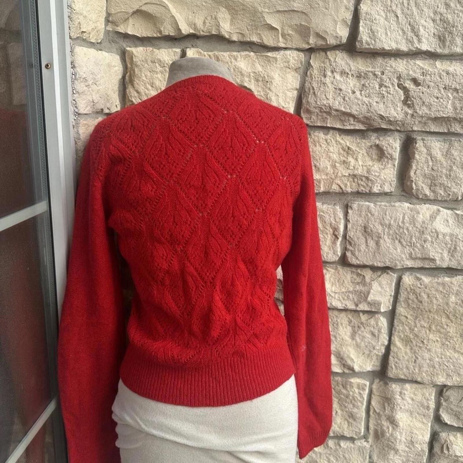 Other Red vintage cardigan with flower detail finds Size M / US 6-8 / IT 42-44 - 2 Thumbnail