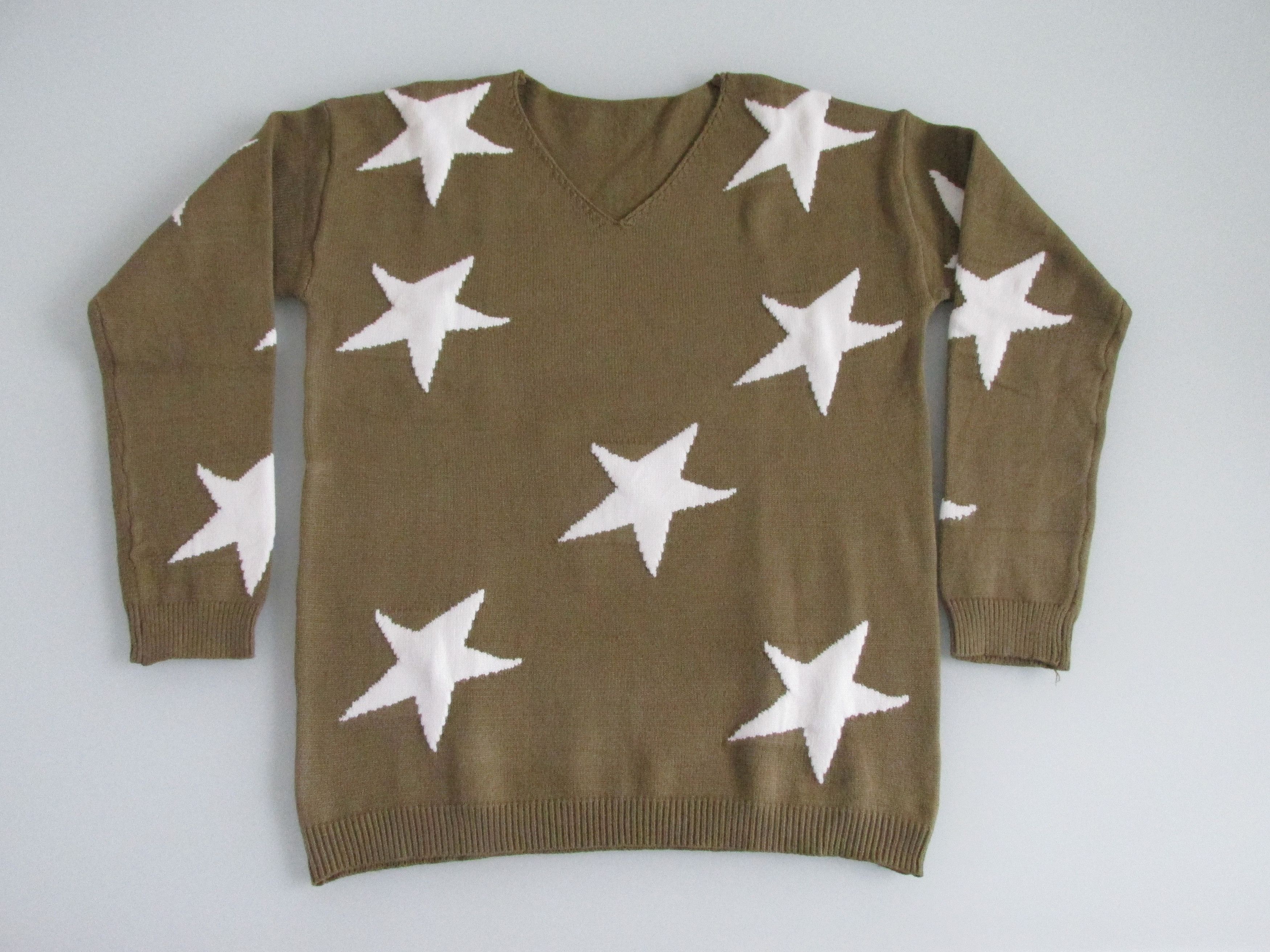 Other Women's V Neck Pullover Sweater Size Medium Size M / US 6-8 / IT 42-44 - 1 Thumbnail