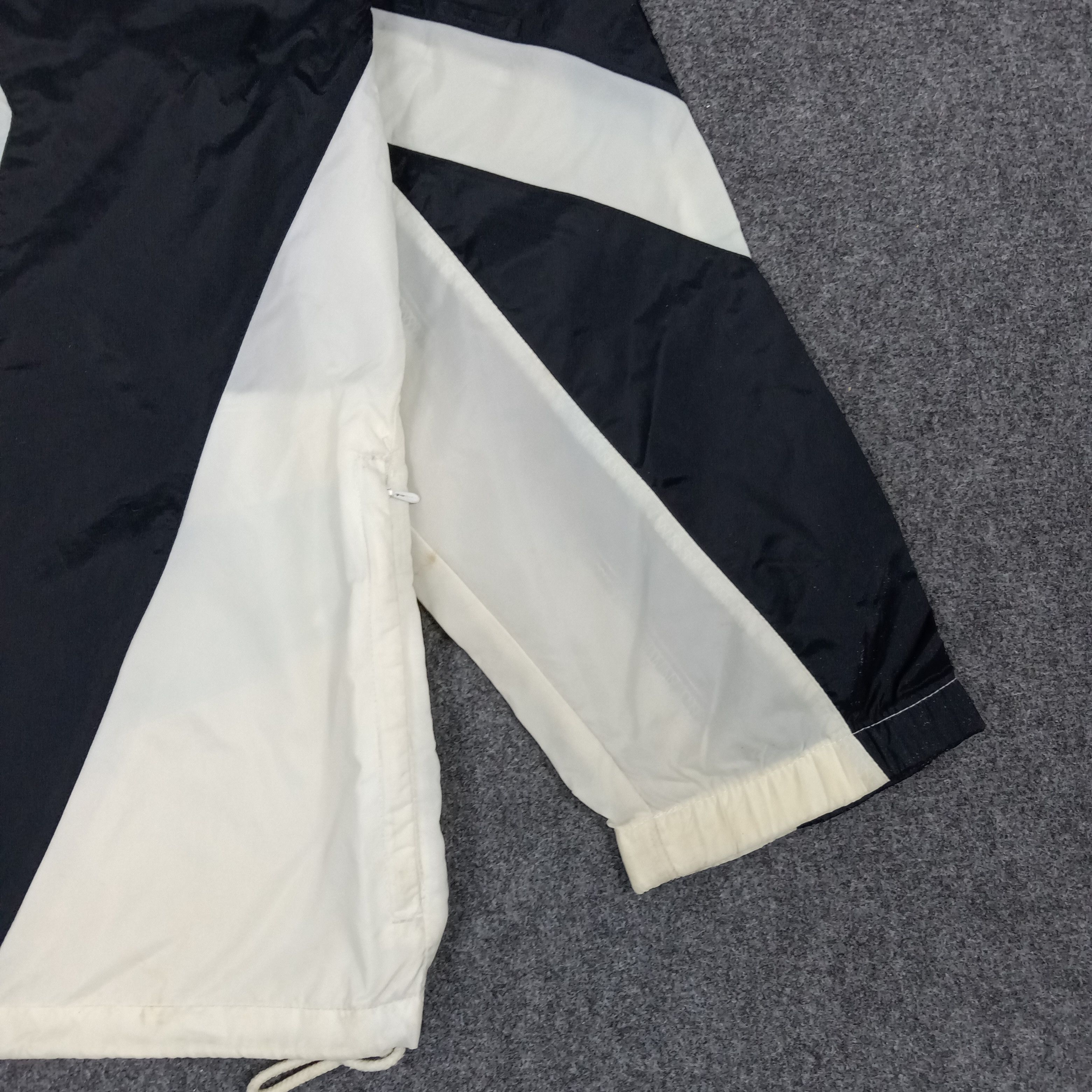 Nike × Vintage Nike American Sportwear Windbreaker Jacket Size US XXL / EU 58 / 5 - 2 Thumbnail