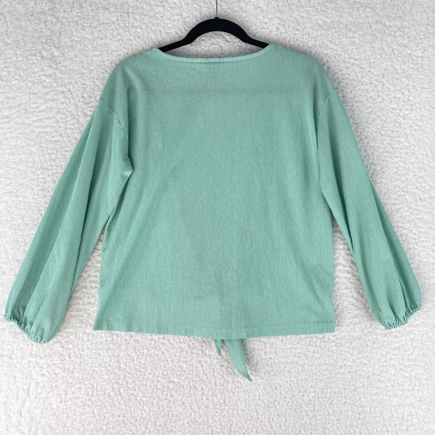 Ann Taylor Ann Taylor Petite Green Striped Long Sleeve Shirt Womens Front Tie V-Neck PM Blouse Size M / US 6-8 / IT 42-44 - 2 Thumbnail