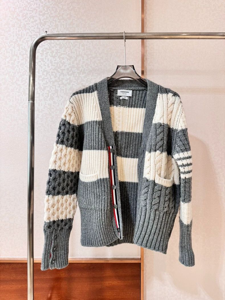 Thom Browne Thom browne TB classic sweater 2504-Nextarrow Size US M / EU 48-50 / 2 - 1 Thumbnail