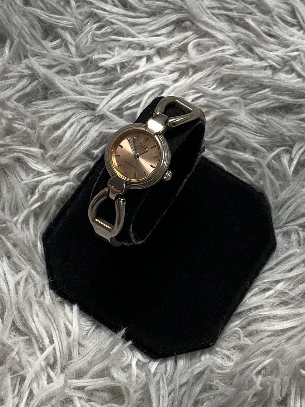 Japanese Brand × Jewelry × Vintage Q&Q Rose Dial Bracelet Watch - Japanese Brand Size ONE SIZE - 4 Thumbnail