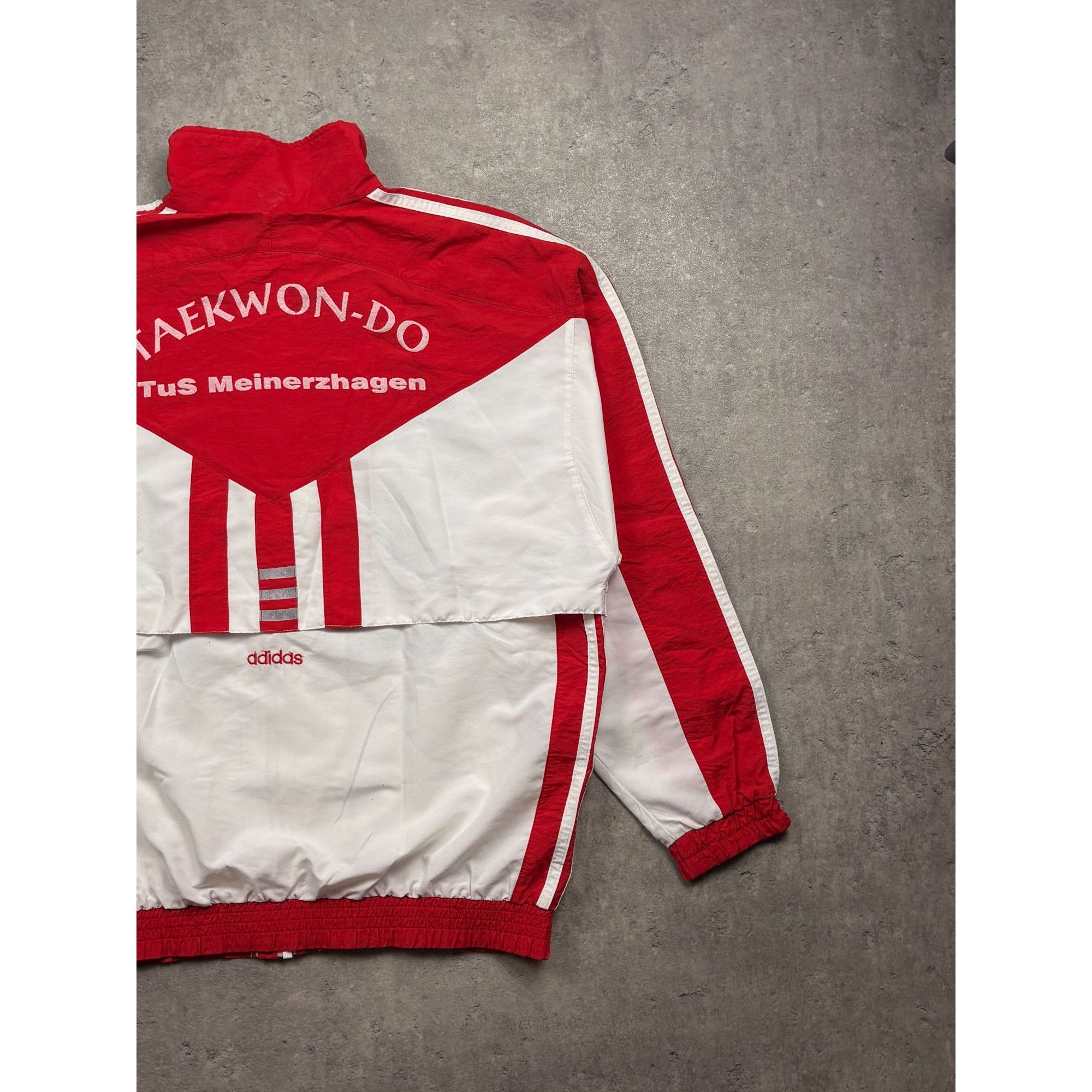 Adidas Adidas Red & White Vintage Taekwondo Jacket With Bold Stripe Size US L / EU 52-54 / 3 - 7 Thumbnail