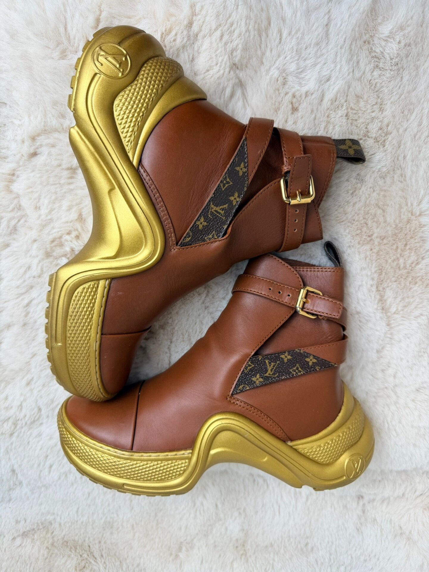 Louis Vuitton Louis Vuitton Brown Boots us_5-5 Women Size US 5.5 / IT 35.5 - 1 Thumbnail
