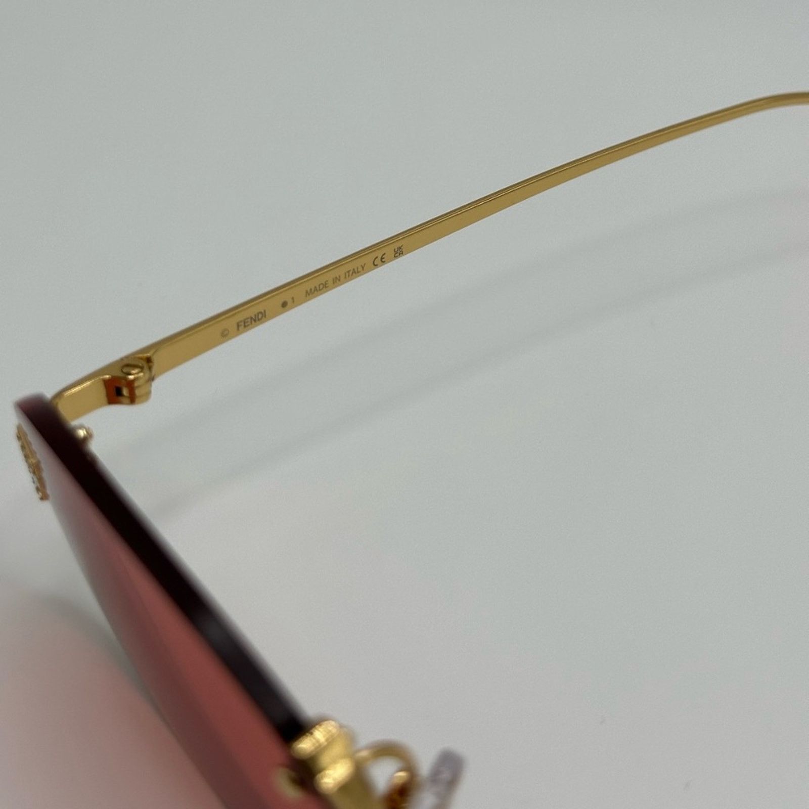 Fendi FENDI Sunglasses First Crystal FE4075US 30S Red Gold Women Size ONE SIZE - 6 Thumbnail