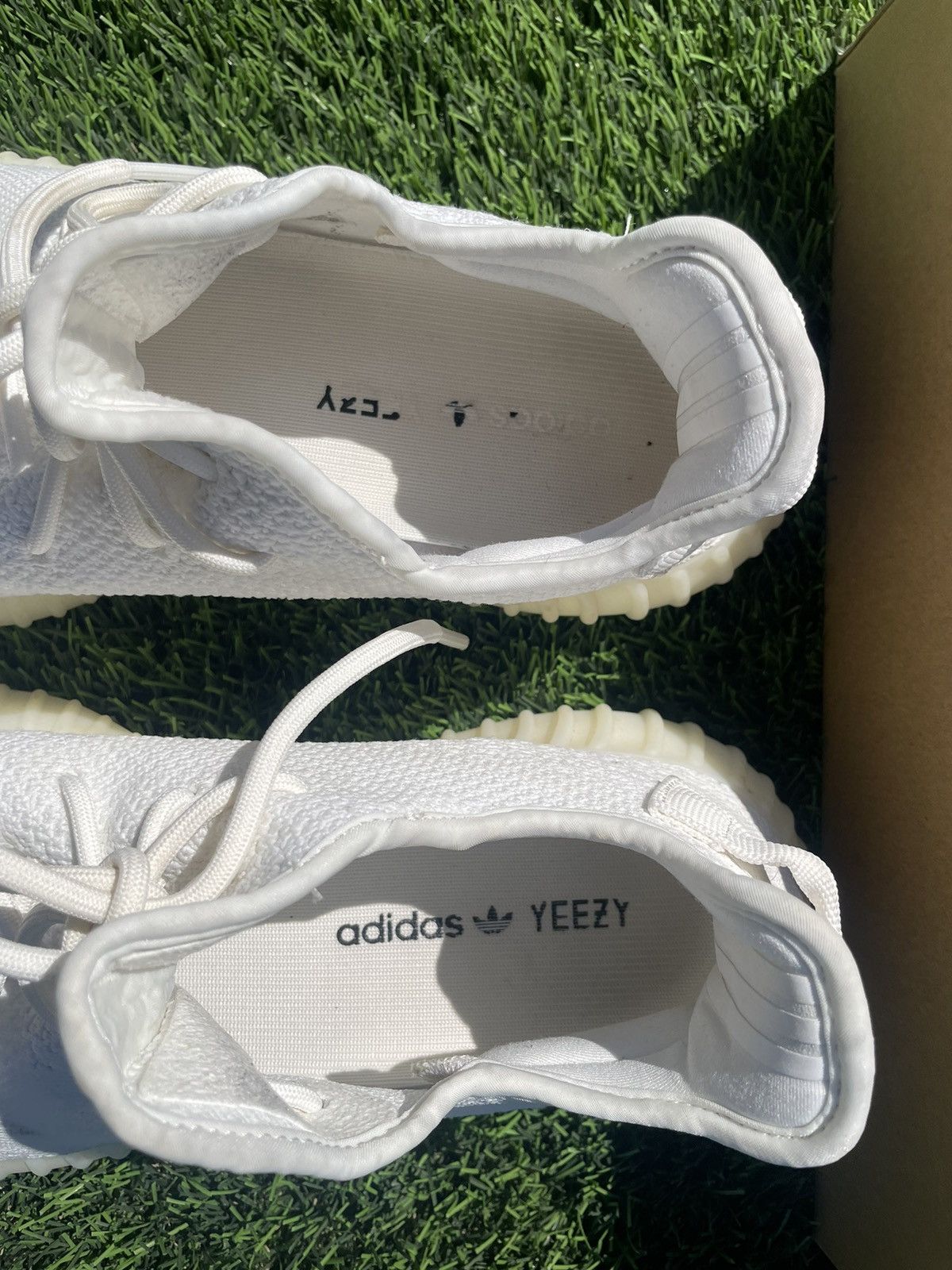 Adidas adidas Yeezy Boost 350 V2 'Cream White Triple White Size US 11.5 / EU 44-45 - 2 Thumbnail