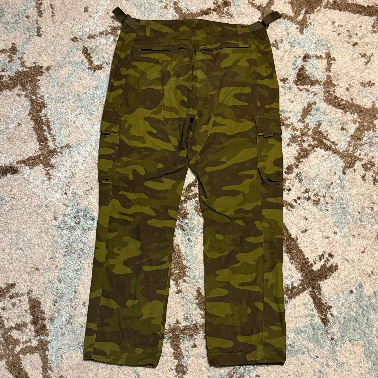 October's Very Own Octobers Very Own OVO Drake Camo Cargo Pants Size 34 Size US 34 / EU 50 - 2 Thumbnail