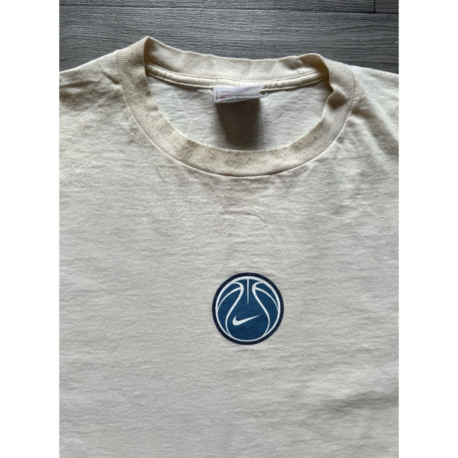 Nike VINTAGE Nike Basketball Swoosh Long Sleeve Shirt Beige XXL Men 90s Pullover Cotton Bball Center Swoosh USA Size US XXL / EU 58 / 5 - 3 Thumbnail