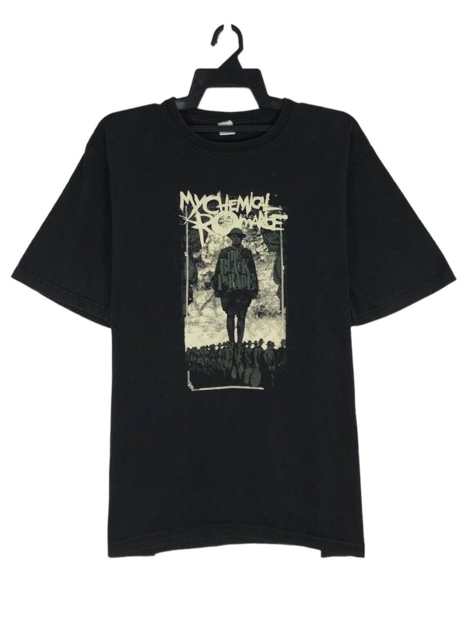 Band Tees Vintage My Chemical Romance band the black parade album Size US L / EU 52-54 / 3 - 1 Thumbnail