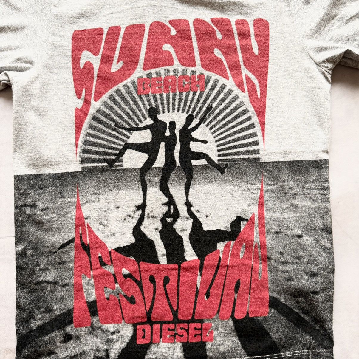 Diesel 00s Diesel Sunny Beach Festival T-Shirt Tee Y2K Size XS / US 0-2 / IT 36-38 - 3 Thumbnail