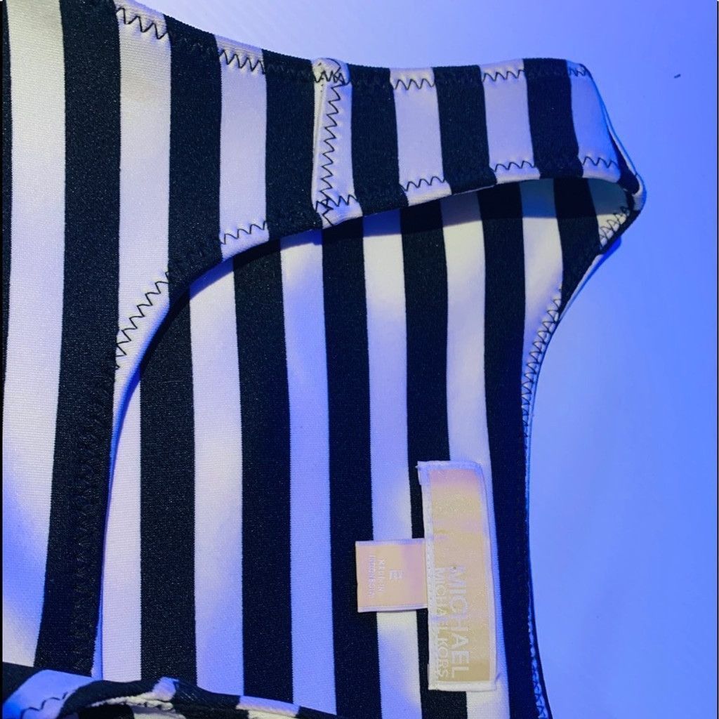 Michael Kors Michael Kors White & Black stripes dress size 2 Size XXS / US 00 / IT 34 - 4 Thumbnail
