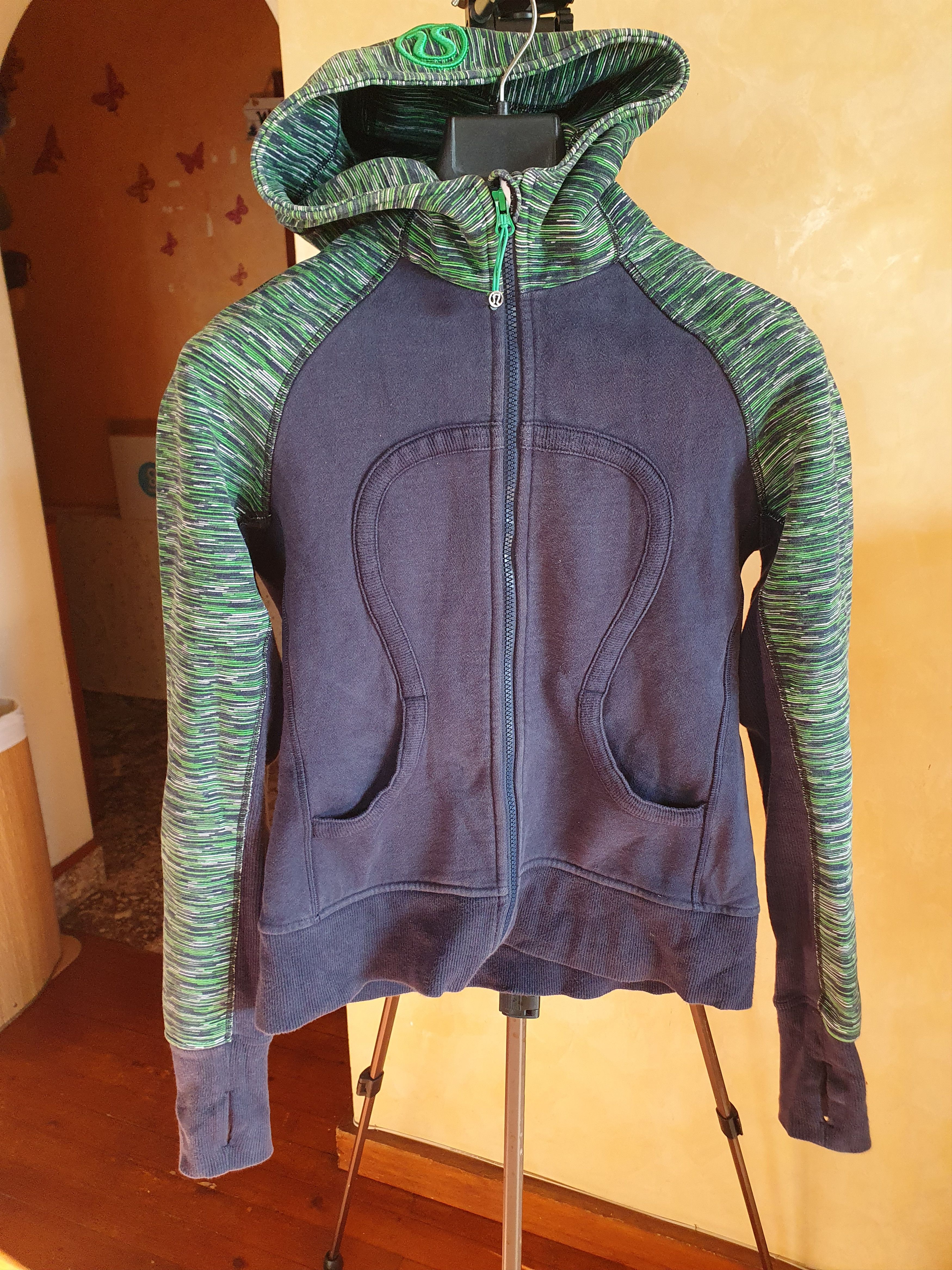 Lululemon Lululemon Scuba Jacket Blue Green Hoodie sz 8 Size M / US 6-8 / IT 42-44 - 1 Thumbnail