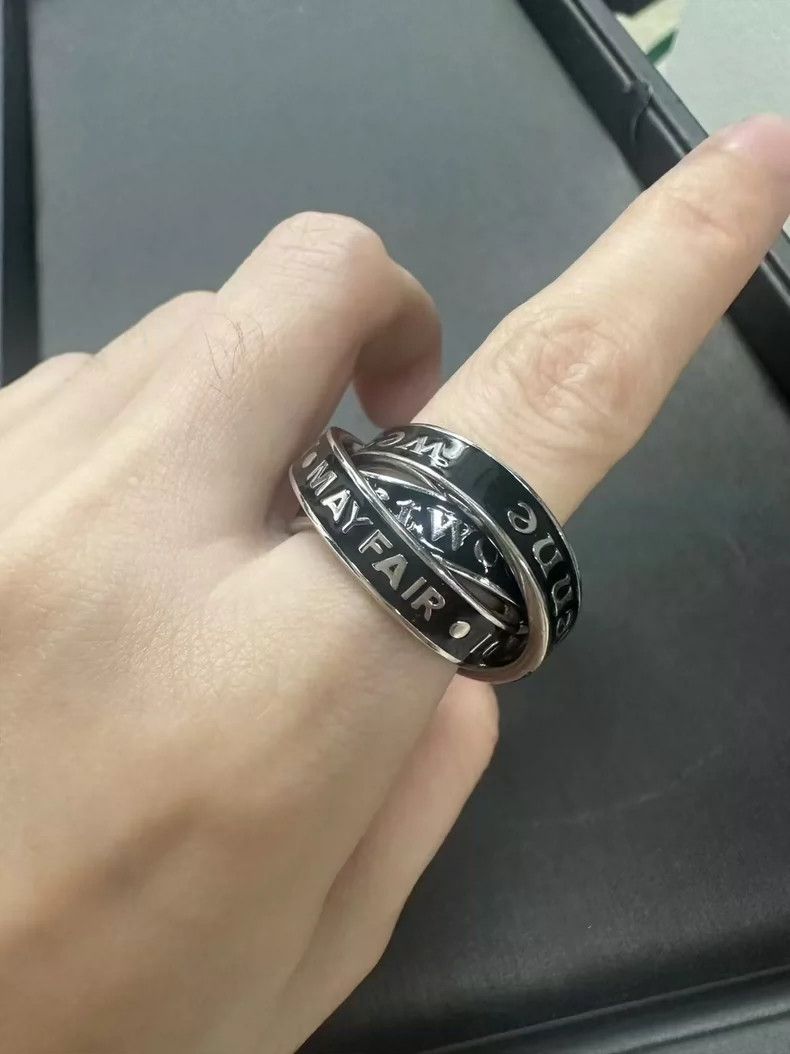 Vivienne Westwood Saturn rings