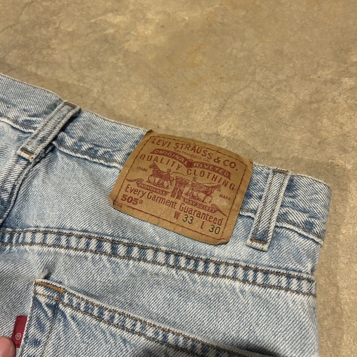 Levi's × Vintage Essential Vintage 90s Levi’s 505 Light Wash Jeans Size US 31 - 5 Thumbnail