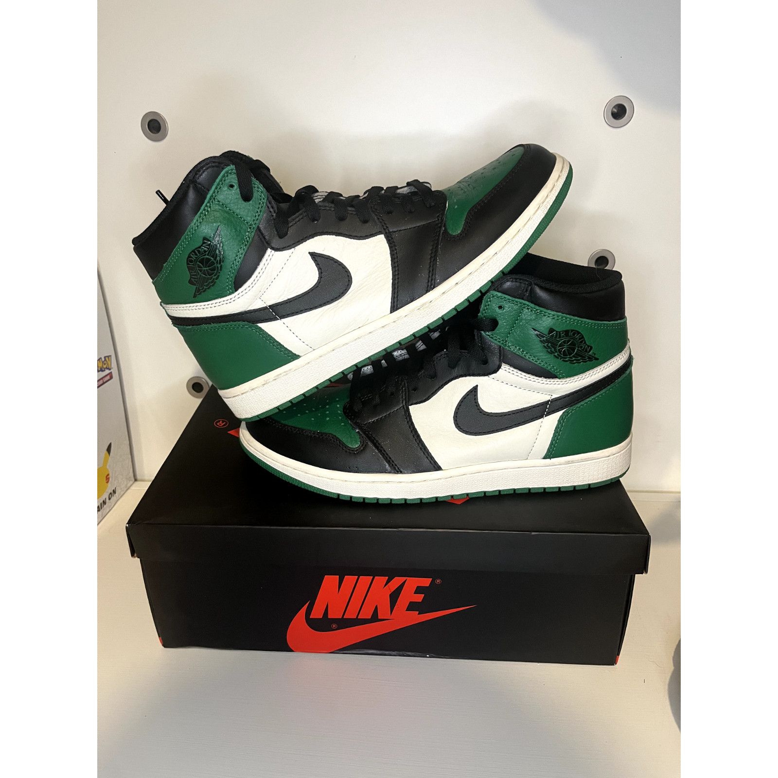 Jordan Brand Jordan One High Pine Green 555088-140 GREAT CONDITION Size US 11 / EU 44 - 1 Thumbnail