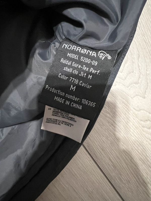 Norrona jacket Norrona Roldal GoreTex M Size US M / EU 48-50 / 2 - 8 Thumbnail