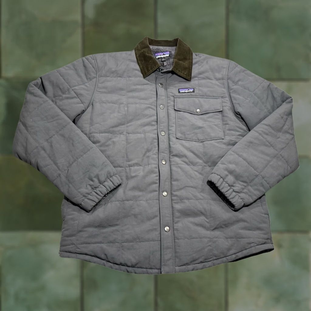Patagonia Patagonia Shirt Jacket Mens Small Gray Fleece Lined Isthmus Quilted Shacket Shirt Jacket Mens Small Gray Quilted Shacket Patagonia Size US S / EU 44-46 / 1 - 1 Thumbnail