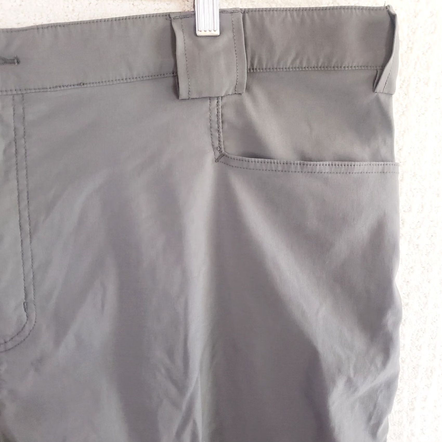 Vintage Duluth Trading Cargo Shorts Men's Gunmetal Gray Nylon Spandex 46"x9" Dry on the Fly Pockets Size US 30 / EU 46 - 4 Thumbnail