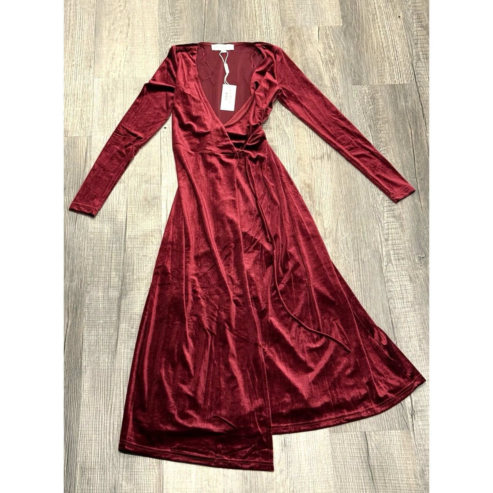 Velvet Petal and Pup Darby Dress Midi Velvet Wrap Dress Long Sleeve Burgundy XS NWT Womens Size XS / US 0-2 / IT 36-38 - 4 Thumbnail