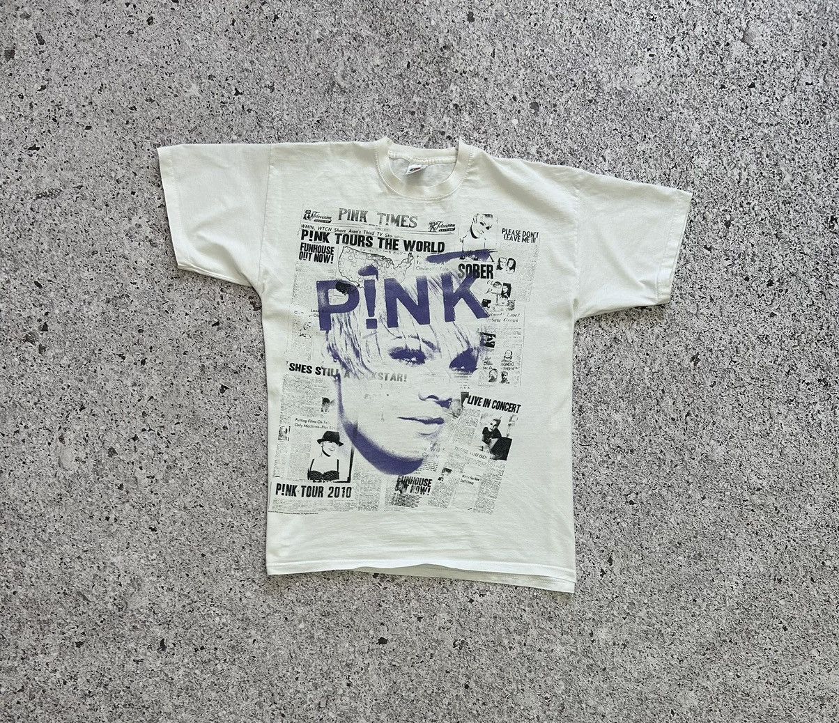 Band Tees × Vintage Vintage Rock Band Pink Tour 2010 Retro T-Shirt Y2K Hype Size US L / EU 52-54 / 3 - 3 Thumbnail