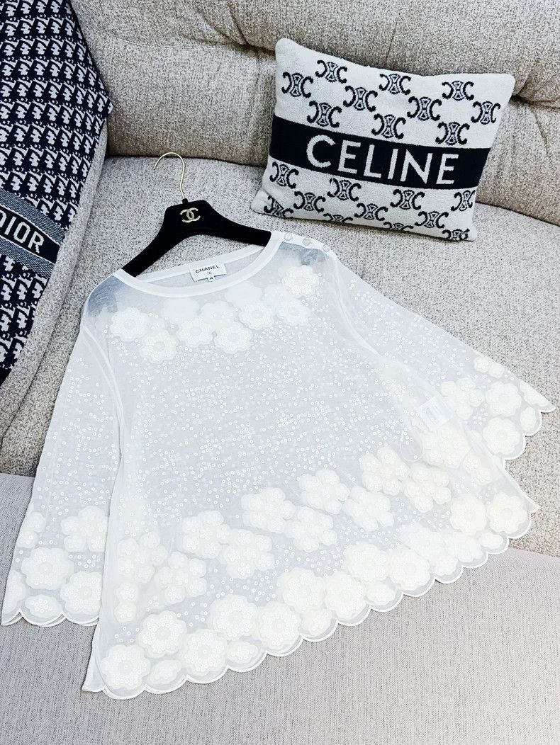 Chanel Chanel 17P white camellia sequin embroidered lace blouse l Size XS / US 0-2 / IT 36-38 - 2 Thumbnail