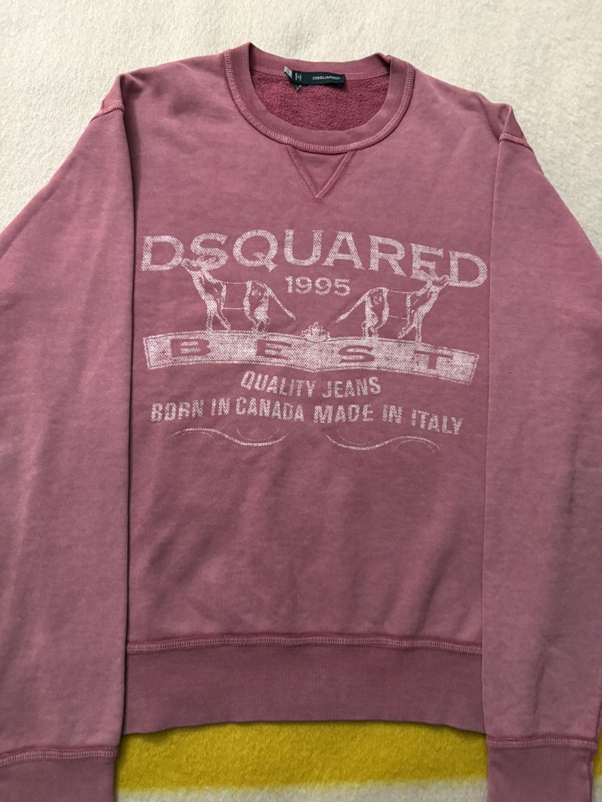 Dsquared2 $500 DSquared2 DSquared Salmon Pink Single V Crewneck Small Size US S / EU 44-46 / 1 - 9 Thumbnail