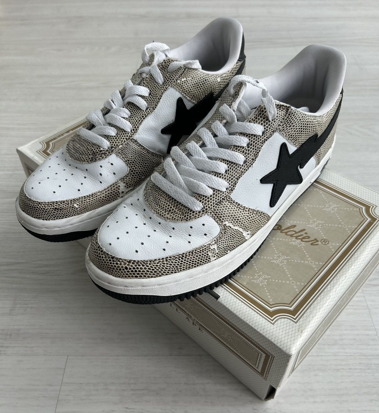 Bape VERY RARE OG 2002 A BATHING APE SNAKESKIN BAPESTA Size US 9.5 / EU 42-43 - 2 Thumbnail
