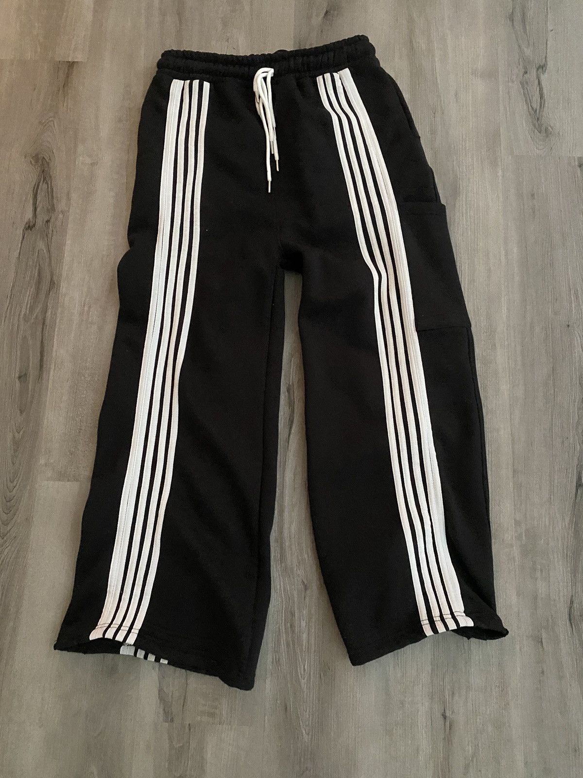 Other Striped Black Sweatpants (Sevenplusten) Size US 30 / EU 46 - 1 Thumbnail