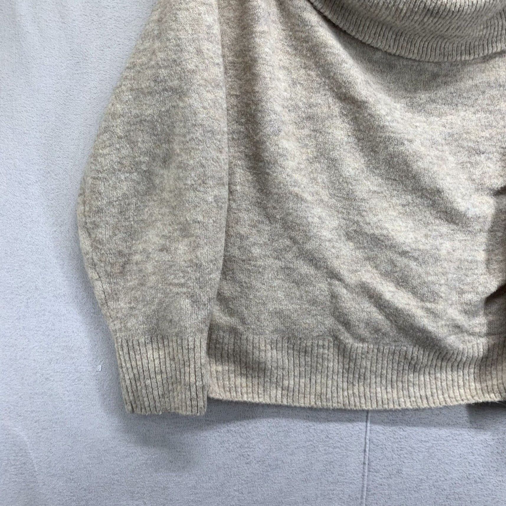 H&M H&M Wool Blend Cowl Neck Sweater Womens Size Small Long Sleeve Beige Pullover small Womens Boho City Classic 90s? Size S / US 4 / IT 40 - 5 Thumbnail