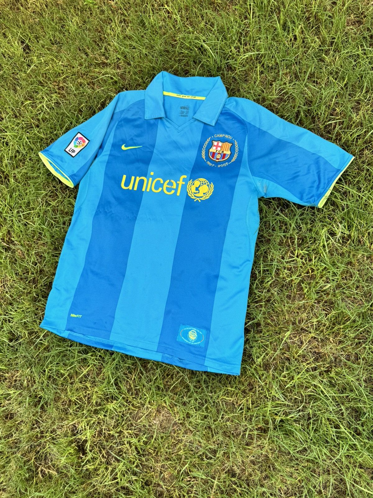 Nike T-shirt Barcelona Away Football Shirt Jersey 2007 2008 Nike Size US L / EU 52-54 / 3 - 2 Thumbnail