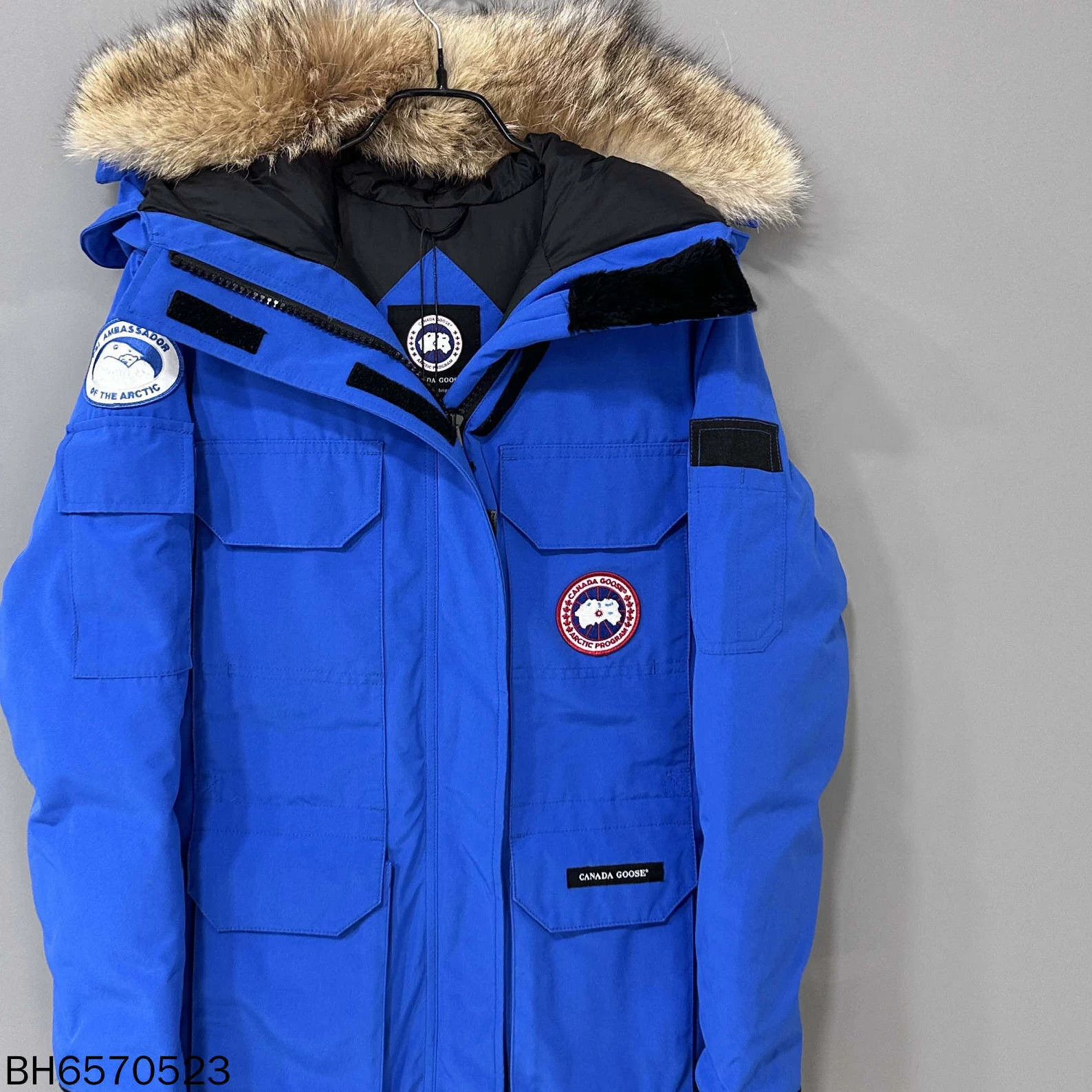 Canada Goose Canada Goose Charity L.E. Blue Expedition Down Jacket XS Size XS / US 0-2 / IT 36-38 - 1 Thumbnail