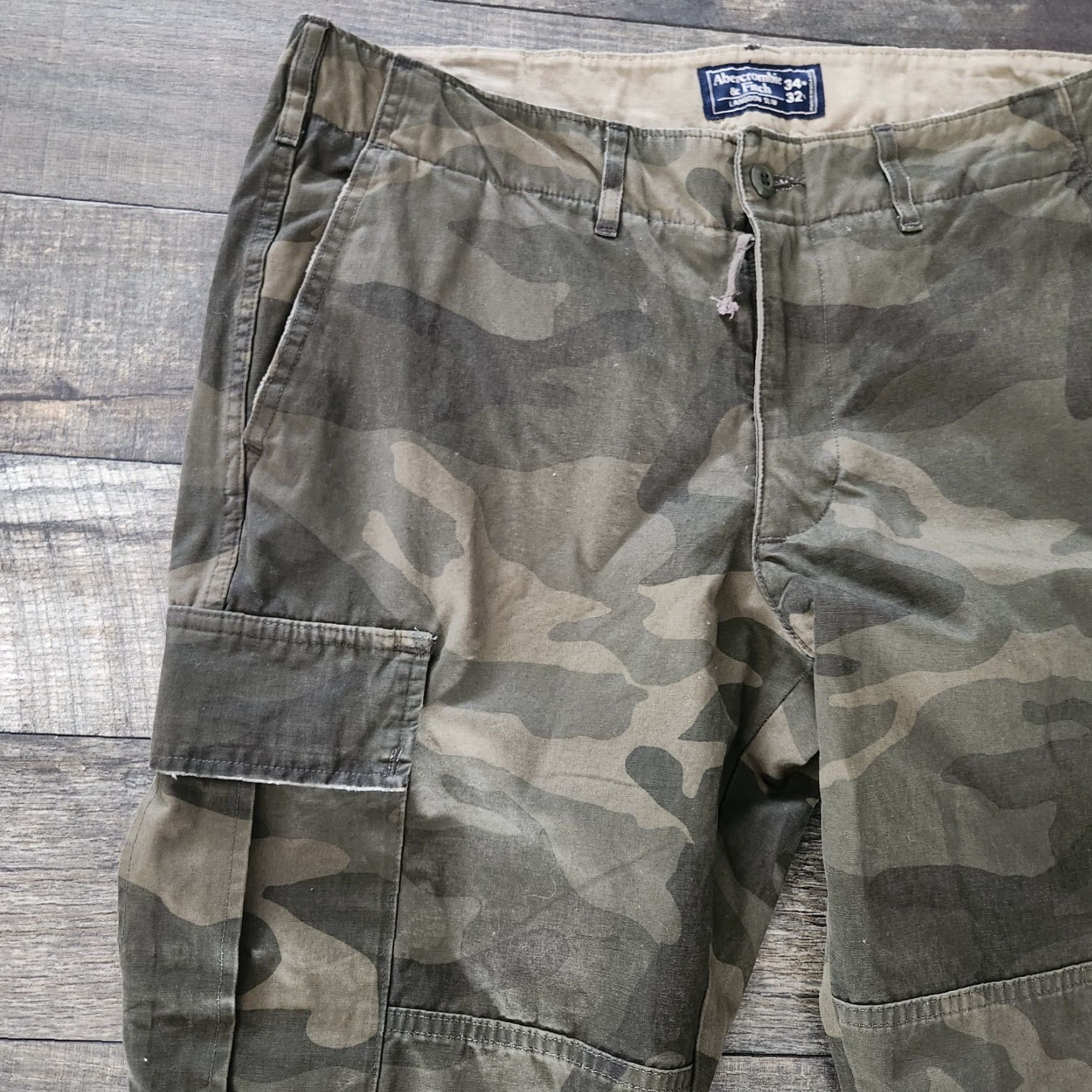 AMO VINTAGE Abercrombie & Fitch Paratrooper Camo Cargo Pants Rip Stop Zip Leg Men 34x32 Size US 34 / EU 50 - 4 Thumbnail