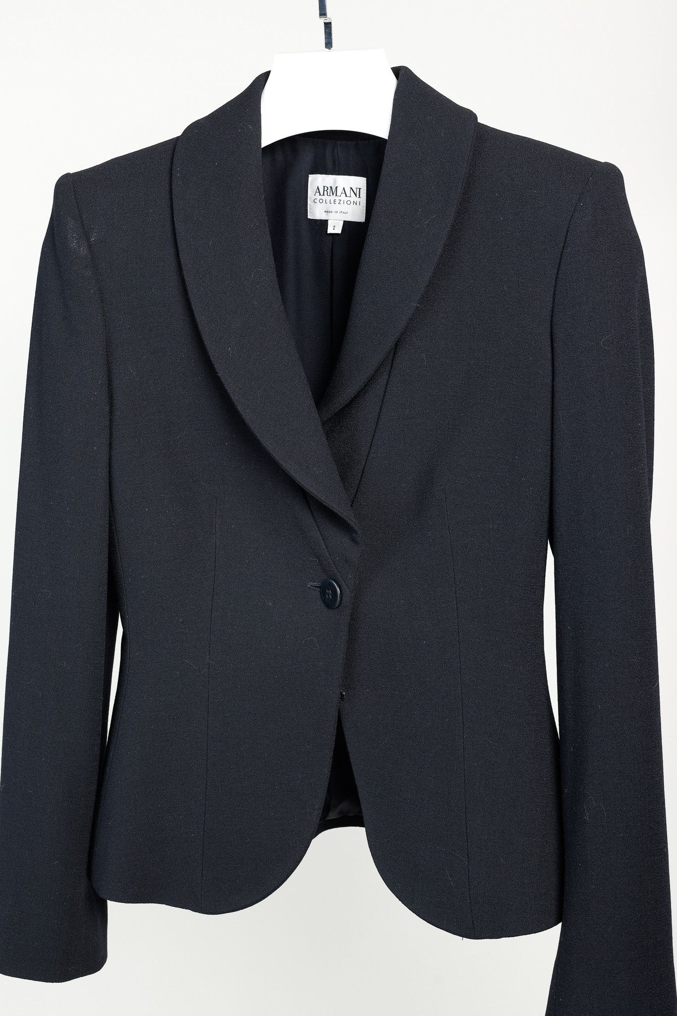 Armani Collezioni Armani Collezioni Minimalist Shawl Collar Wool Blazer Size S / US 4 / IT 40 - 3 Thumbnail