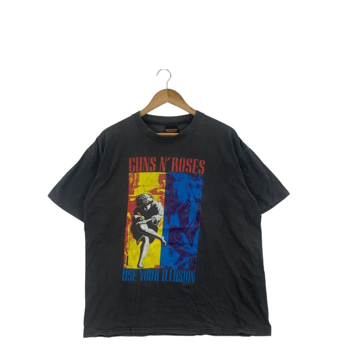 Band Tees Vintage 1992 GUN N’ ROSES Use Your Illusion Tour Tee Shirt Size US XL / EU 56 / 4 - 3 Thumbnail