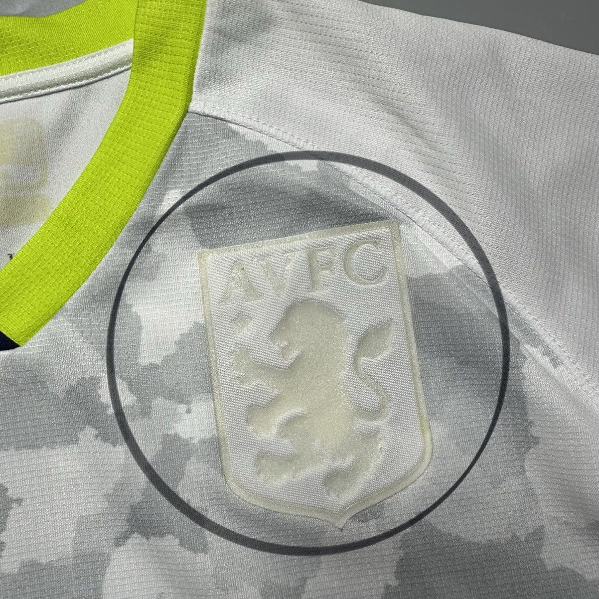 Kappa ASTON VILLA KAPPA 2020/2021 SOCCER THIRD JERSEY #10 GREALISH Size US M / EU 48-50 / 2 - 6 Thumbnail