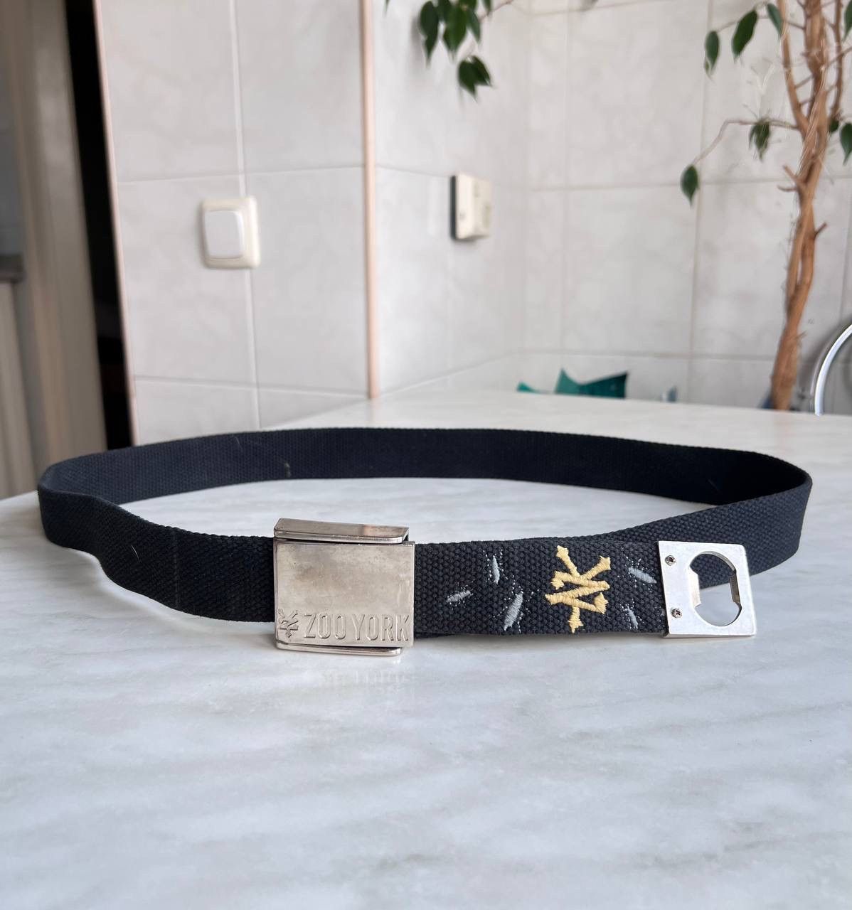 Zoo York Zoo York black belt vintage 90s logo Y2K Cockroaches 🪳 Size ONE SIZE - 6 Thumbnail
