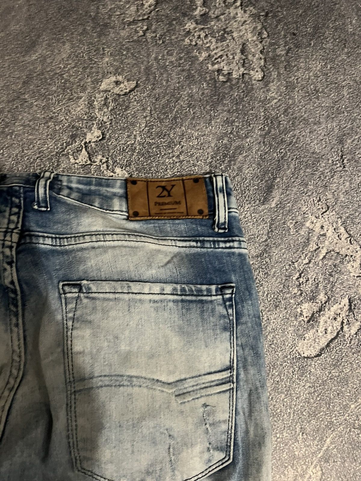 Japanese Brand Heavy Washed Archive Slim Jeans — Tokyo Vibe Faded 2000s Size US 31 - 6 Thumbnail