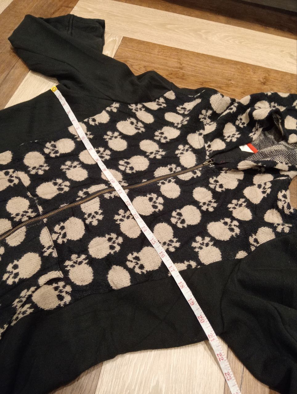 If Six Was Nine M.A. SKULLS JAPAN HOODIE - SIZE 42 Size US M / EU 48-50 / 2 - 10 Thumbnail