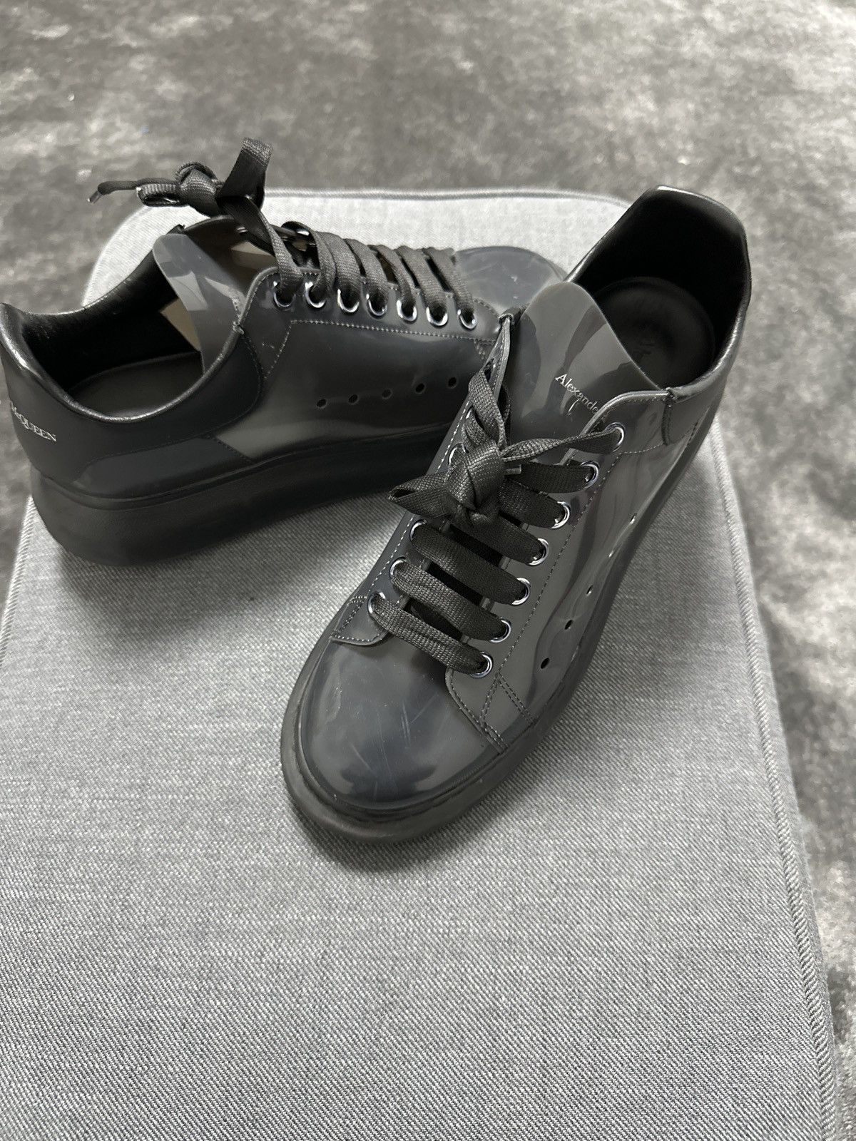 Alexander McQueen Alexander McQueen oversized sneaker transparent boack Size US 8 / EU 41 - 2 Thumbnail