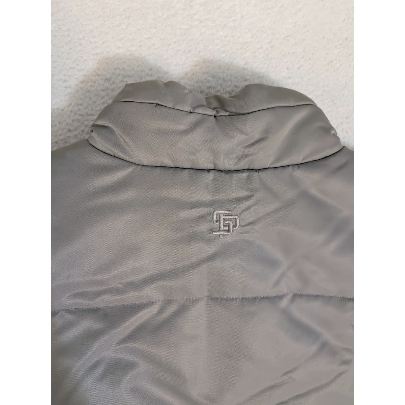 Vintage State Property Jacket Mens XL Gray Silver Full Snap Outdoor Coat Puffer Logo Nylon Softshell Long Outdoor Walking Skateboarding Mens XL Gray Size US XL / EU 56 / 4 - 7 Thumbnail