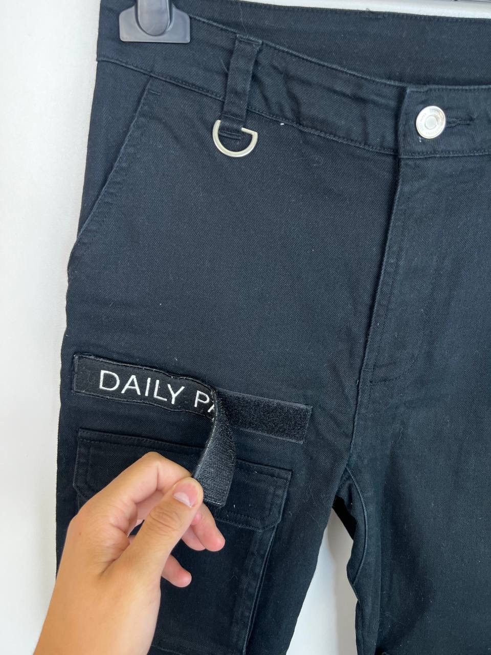 Daily Paper Daily Paper luxury pants size XS/28 Size US 28 / EU 44 - 2 Thumbnail