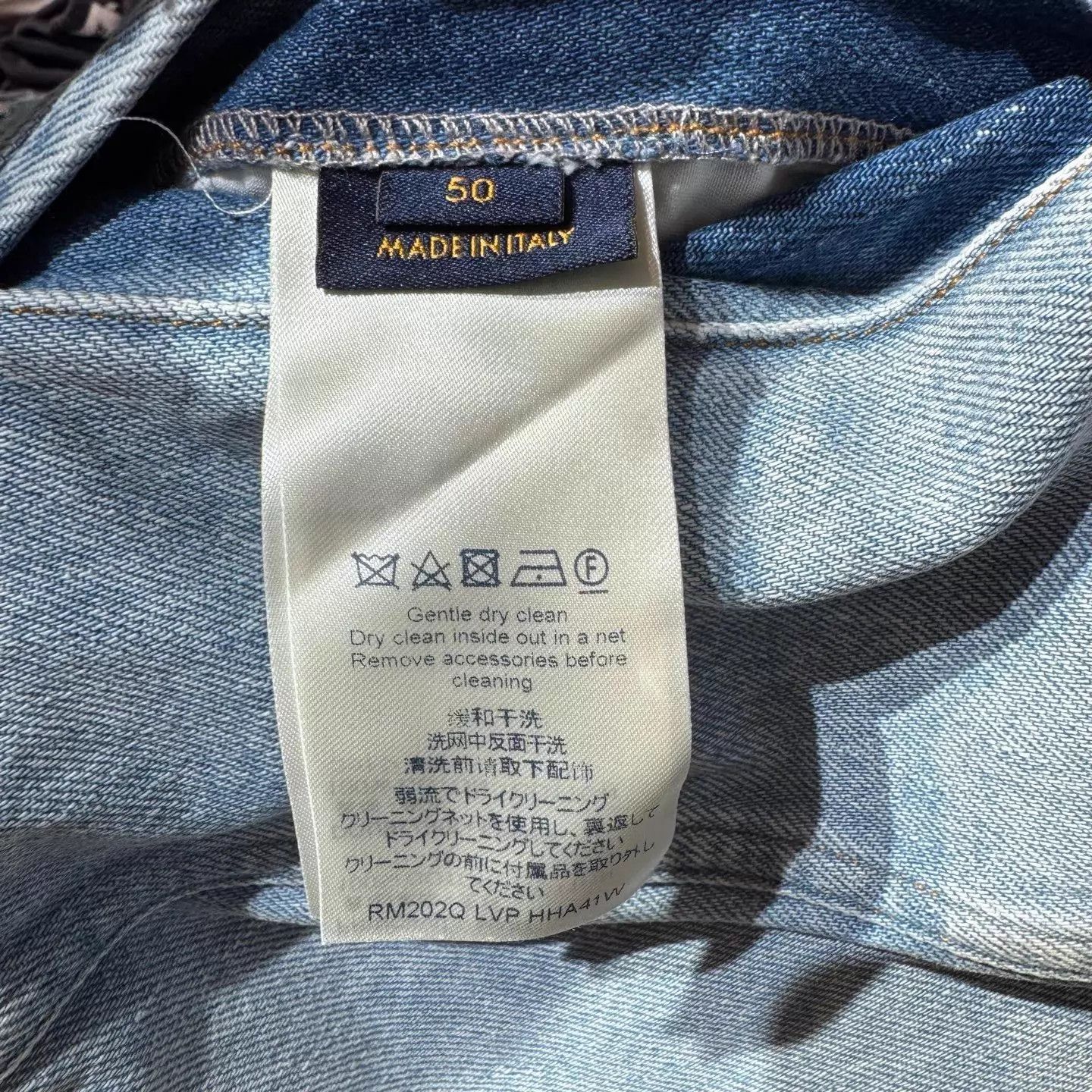Louis Vuitton Louis Vuitton Washed Blue Denim Jacket Size 50 New Size US M / EU 48-50 / 2 - 6 Thumbnail