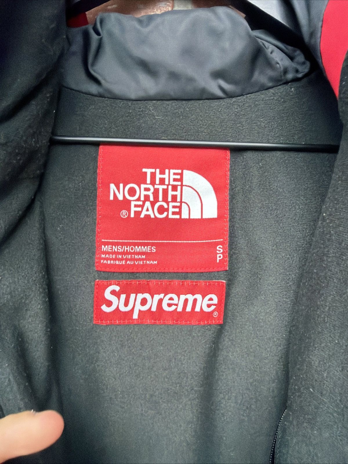 Supreme Supreme Mountain Parka Red Nylon S GREAT Condition 19SS Size US S / EU 44-46 / 1 - 14 Thumbnail