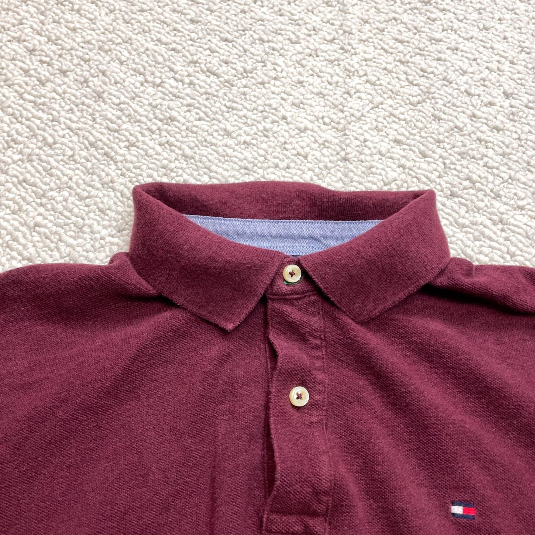 Tommy Hilfiger Tommy Hilfiger Polo Shirt Mens L Dark Red Classic Fit Knit Cotton Short Sleeve Button Collared Logo Shirt Casual Rugby Golf Modern 90s? Size US L / EU 52-54 / 3 - 3 Thumbnail