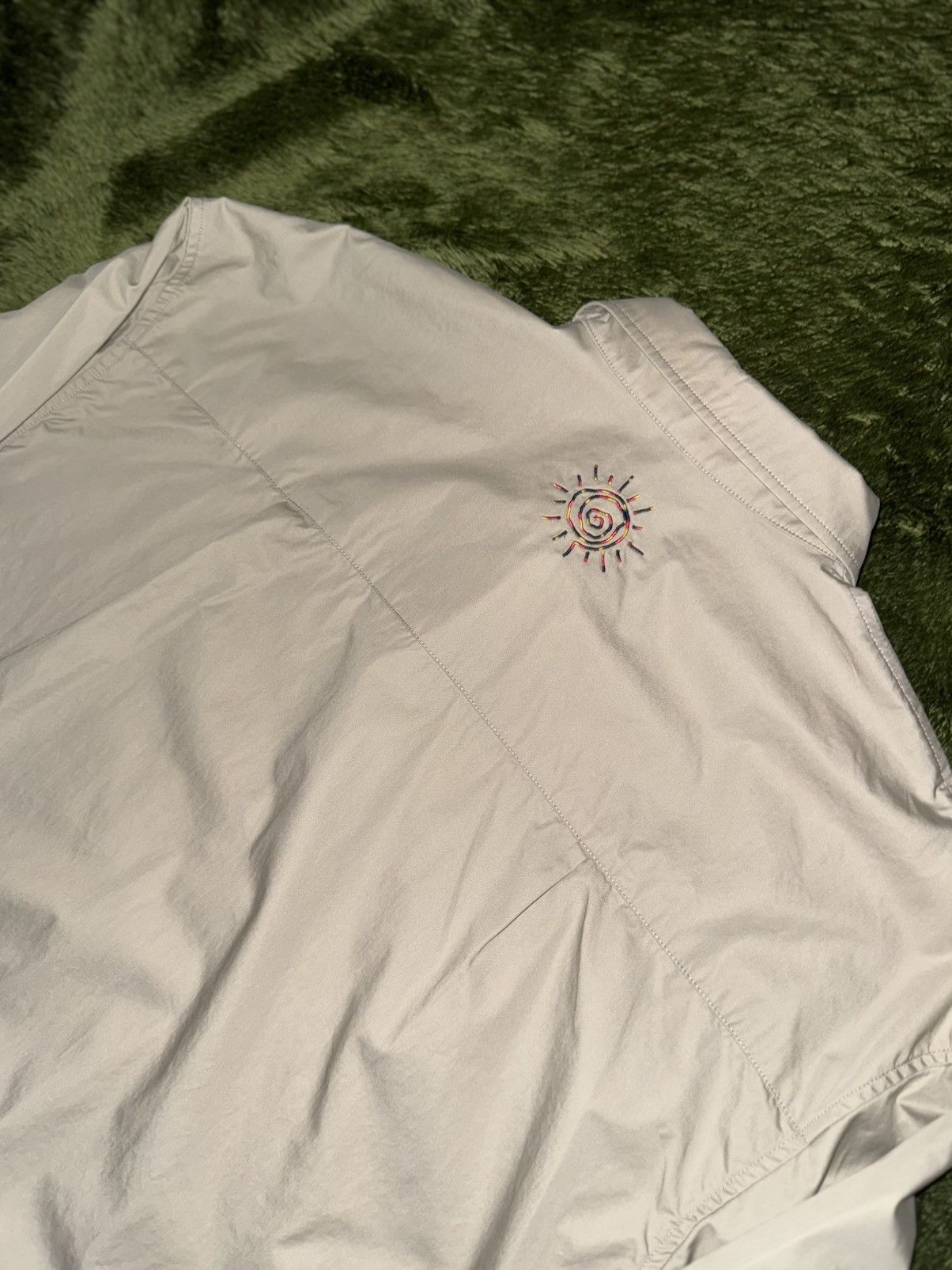 Japanese Brand [L] BIRTHDAYSUIT relaxed Embroidery Doodle Logo Shirt Beige Size US L / EU 52-54 / 3 - 9 Thumbnail